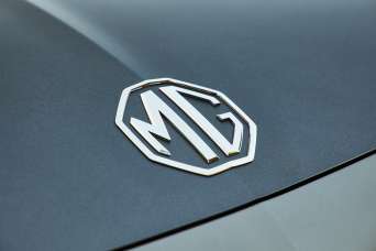 MG baut erstes Werk in Europa Foto